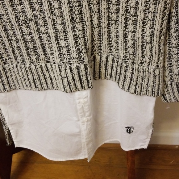 🌹Black & Gray sweater with white hem🛍💜 - Picture 3 of 8